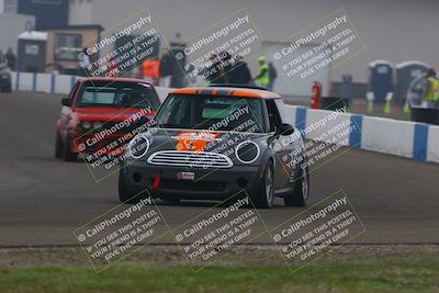 media/Jan-18-2026-CalClub SCCA (Sun) [[8bc6468723]]/Group 3 Race/Turn 1/